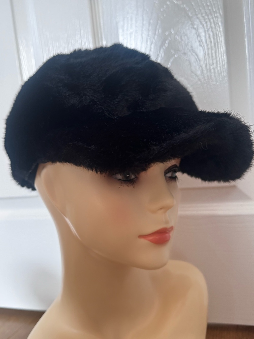 Faux fur baseball cap thick furry brim chic hat